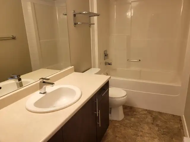 $1,395 / 1 Bedroom/ 1 Bathroom Plus Den Available - March 1st - Photo 5