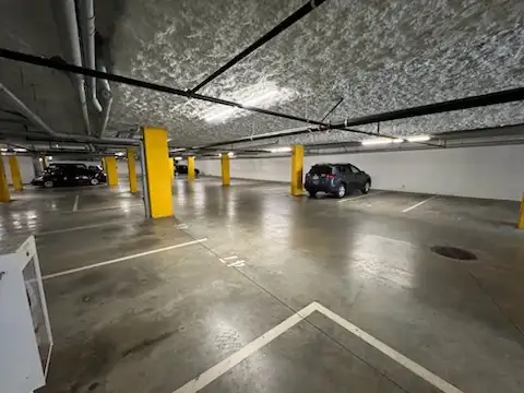 $1,395 / 1 Bedroom/ 1 Bathroom Plus Den Available - March 1st - Photo 9