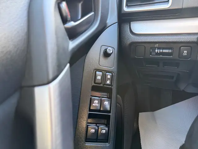 2016 Subaru Forester AWD B.Cam Low km 1YR Warranty - Photo 24