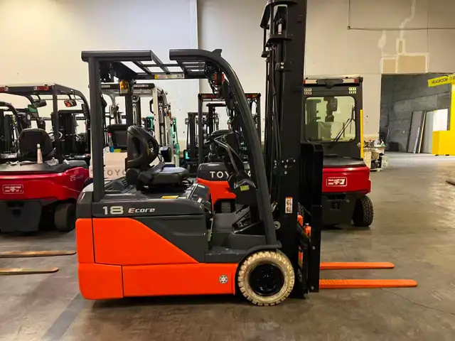 Toyota Forklift 3800lbs 2 stage Reach 3.6M/ 11.8 feet height