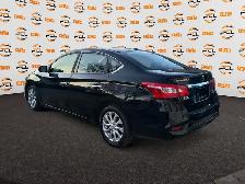 2018 Nissan Sentra Backup camera Heated seats Sunroof - Photo 5