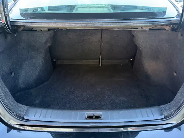 2018 Nissan Sentra Backup camera Heated seats Sunroof - Photo 16