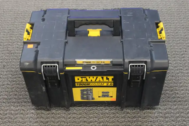 DeWalt Tough System 2.0 Medium Toolbox (#43041-2)