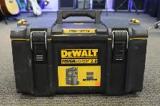 DeWalt Tough System 2.0 Medium Toolbox (#43041-2) - Photo 2