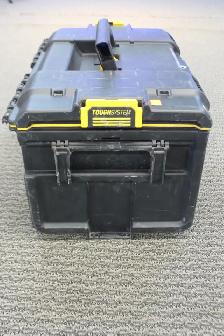 DeWalt Tough System 2.0 Medium Toolbox (#43041-2) - Photo 3