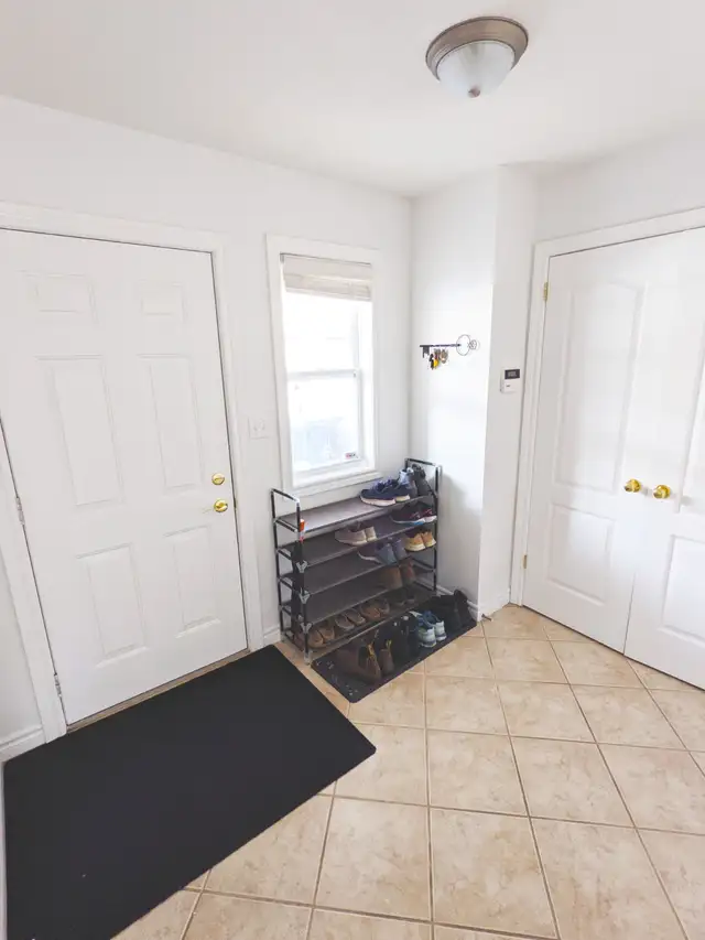 South End Detached 2150 sqft Luxury Living w/ large backyard - Photo 2