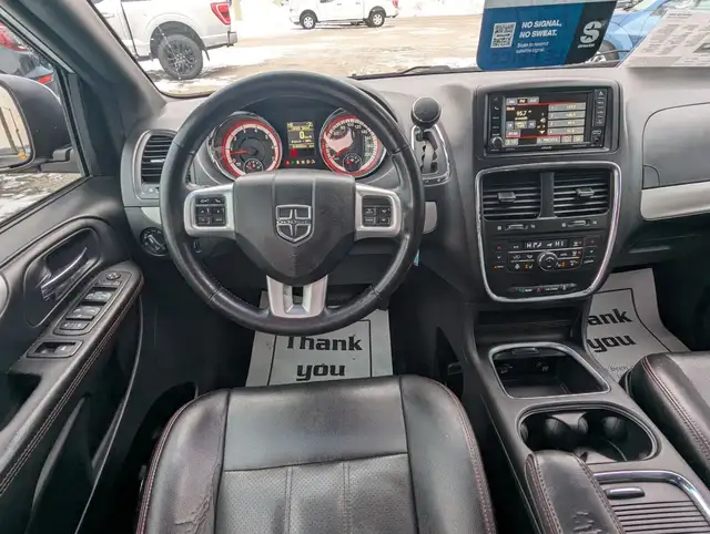 2017 Dodge Grand Caravan GT WITH POWER SLIDING DOORS & LIFTGATE! - Photo 11