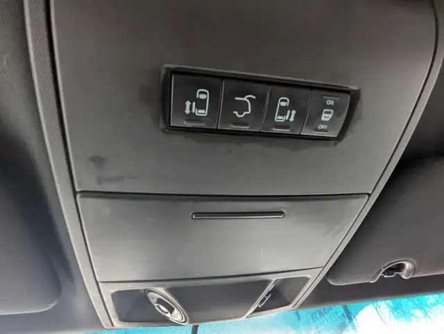 2017 Dodge Grand Caravan GT WITH POWER SLIDING DOORS & LIFTGATE! - Photo 18