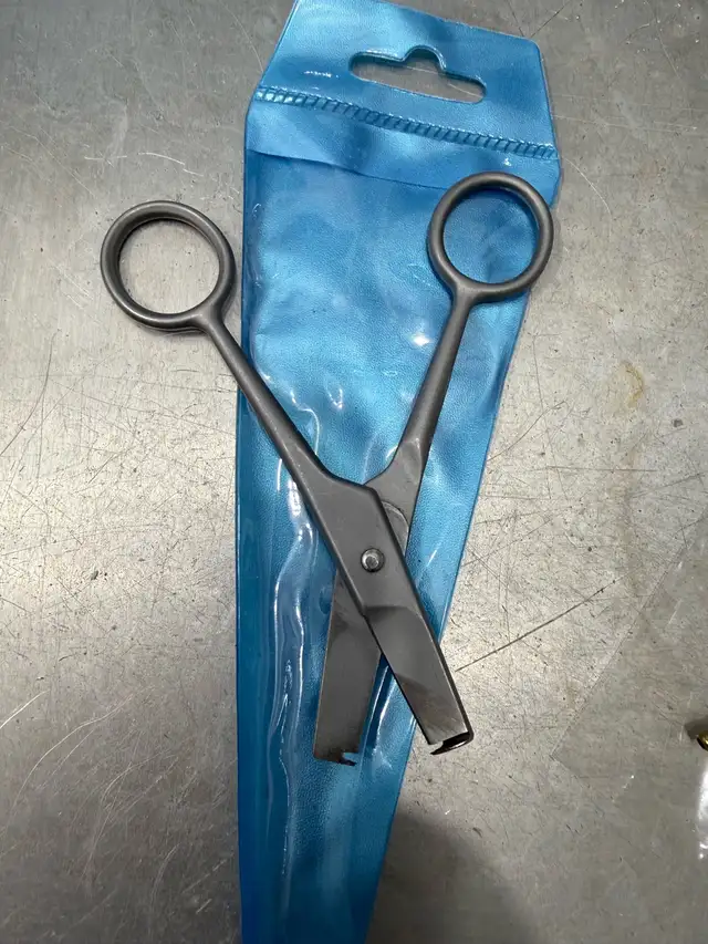 BAND CUTTER FOR SMALL BIRD BANDS