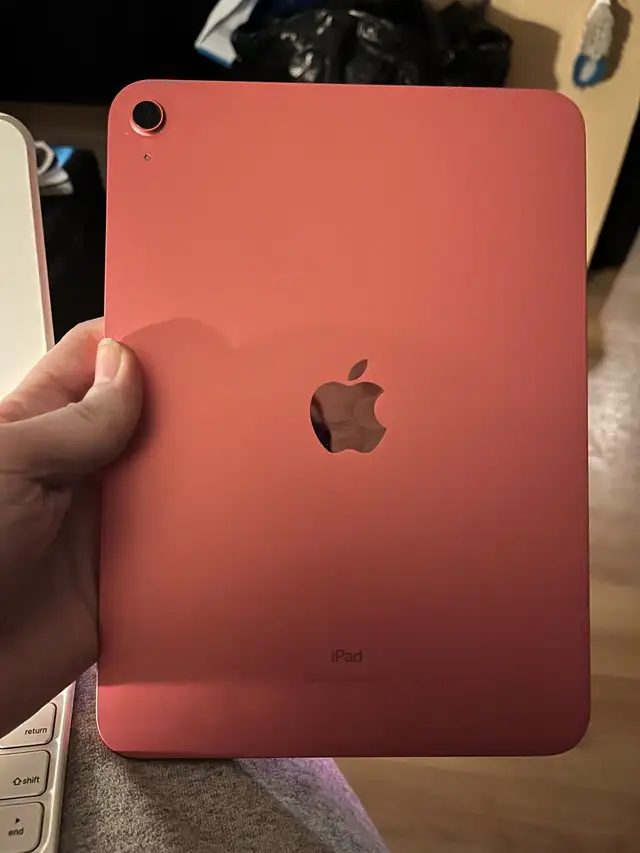 10th gen Apple iPad with Magic Keyboard - Photo 5