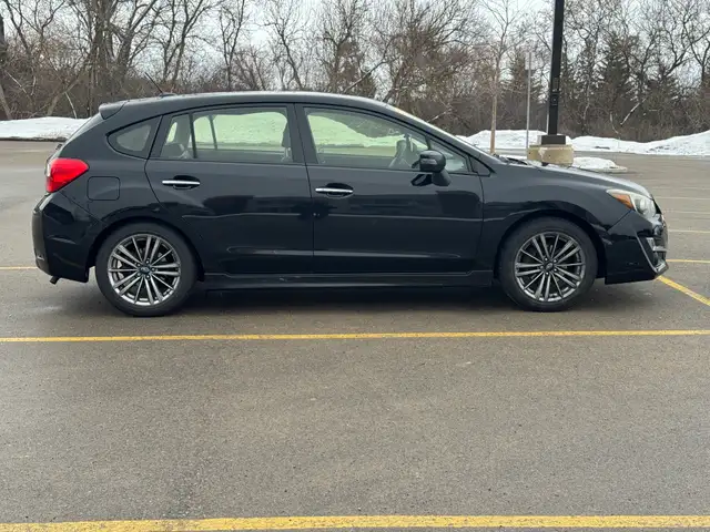 2016 Subaru Impreza LIMITED AWD - Photo 9