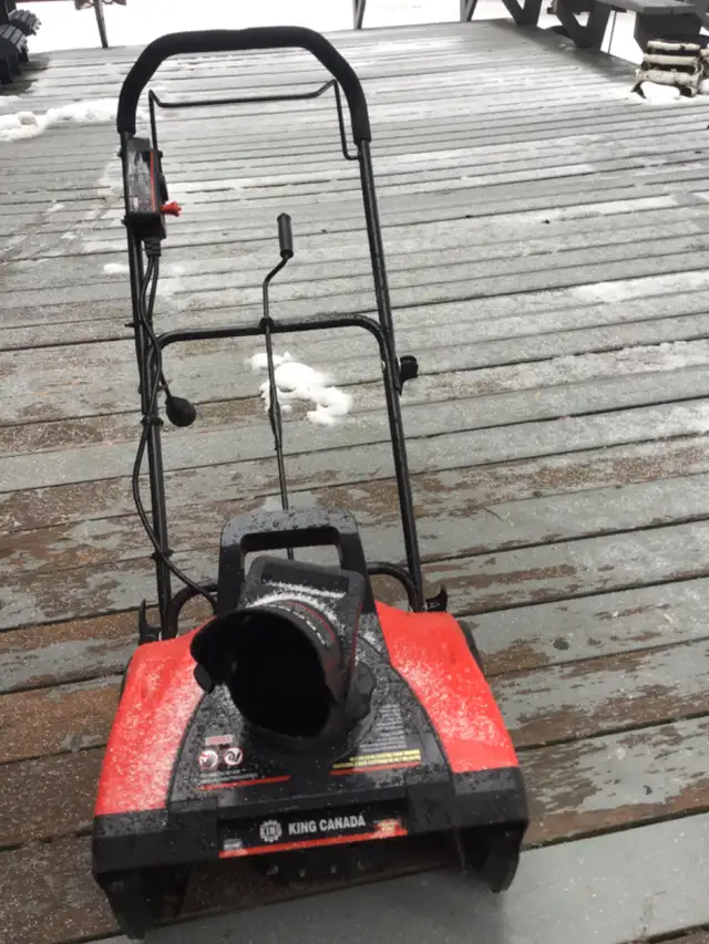 18 inch CORDED ELECTRIC SNOWBLOWER - Photo 5