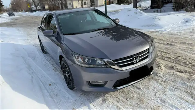 2013 Honda Accord Sport 2.4L 167,000km - Photo 2