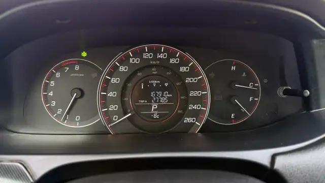 2013 Honda Accord Sport 2.4L 167,000km - Photo 6