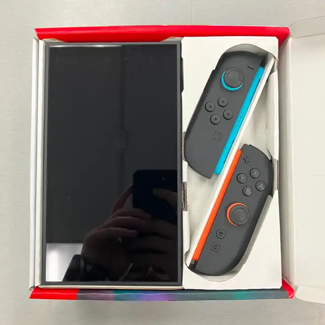 Nintendo Switch 2 Console with Carrying Case - Photo 2