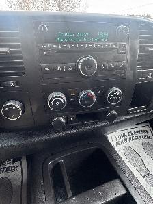 2011 Chevrolet Silverado 2500HD LT 8 FT BOX WITH CAP - 4x4 - CER - Photo 12