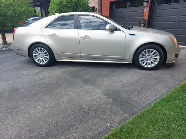 2013 Cadillac - Photo 3