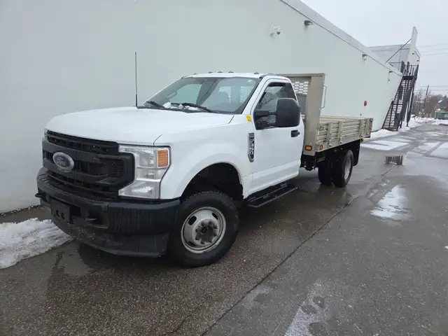 2021 Ford Super Duty F-350 DRW 4WD REGULAR CAB-12.5 FT FLAT DECK - Photo 8