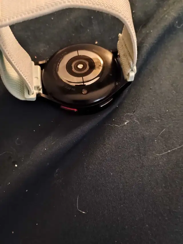 Samsung Galaxy watch 5 Pro - Photo 2