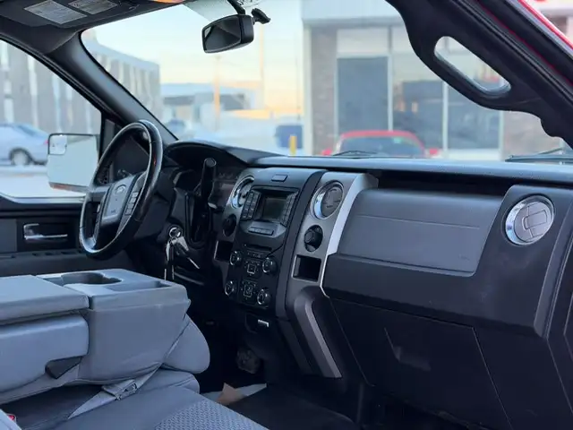 2014 FORD F-150 XTR – 5.0L V8 – SUPERCREW   No Accidents - Photo 10