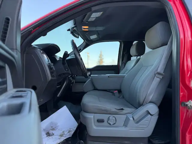 2014 FORD F-150 XTR – 5.0L V8 – SUPERCREW   No Accidents - Photo 11