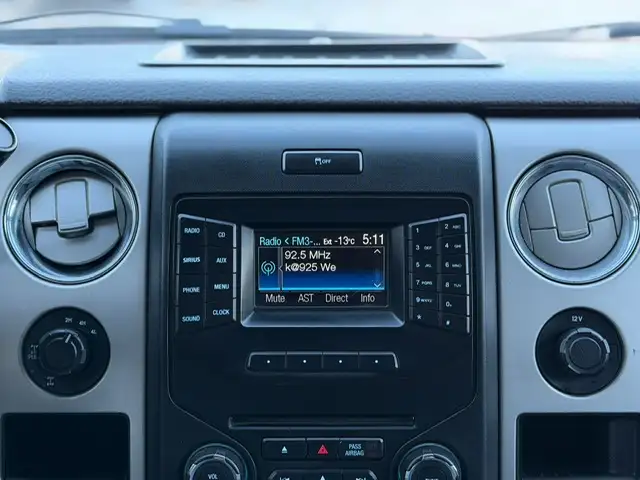 2014 FORD F-150 XTR – 5.0L V8 – SUPERCREW   No Accidents - Photo 12