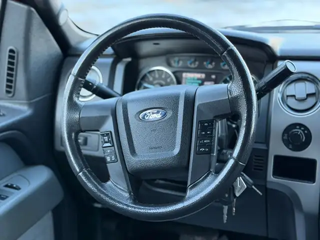 2014 FORD F-150 XTR – 5.0L V8 – SUPERCREW   No Accidents - Photo 14