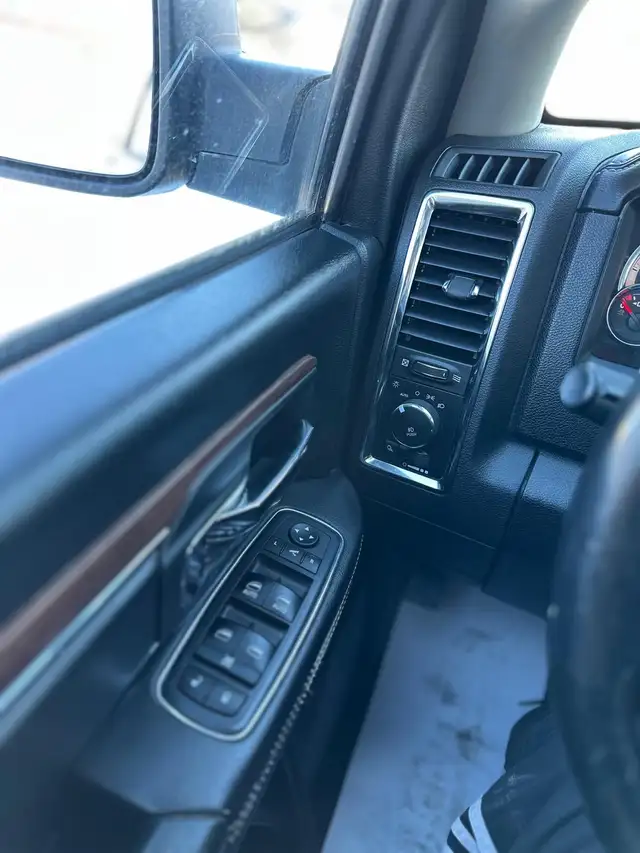 2018 RAM 1500 LARAMIE – 3.0L ECO DIESEL – 4WD - Photo 14