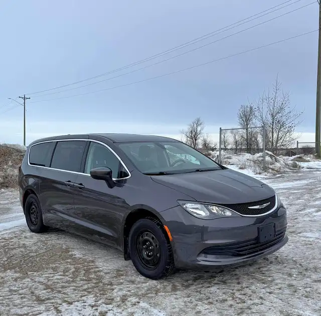 2017 Chrysler Pacifica LX