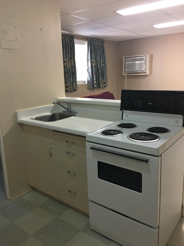 1 Bed 1 Bath Apartment