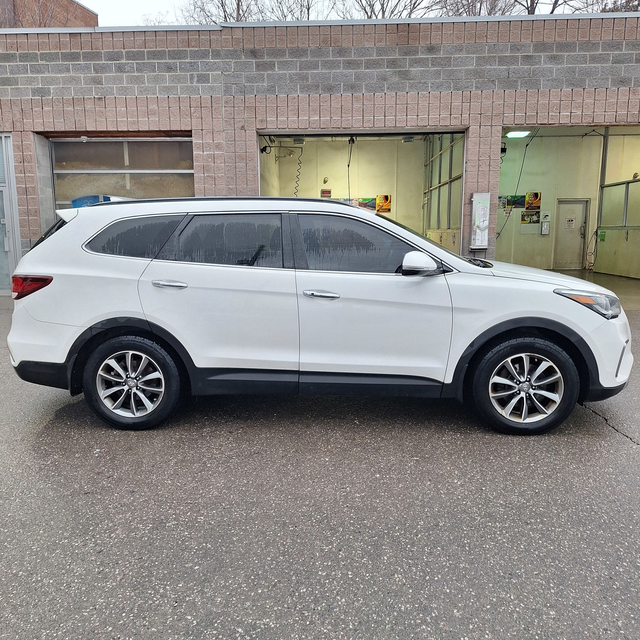 2019 Hyundai Santa Fe XL Preferred, 3.3L V6, No Accidents, One O - Photo 10