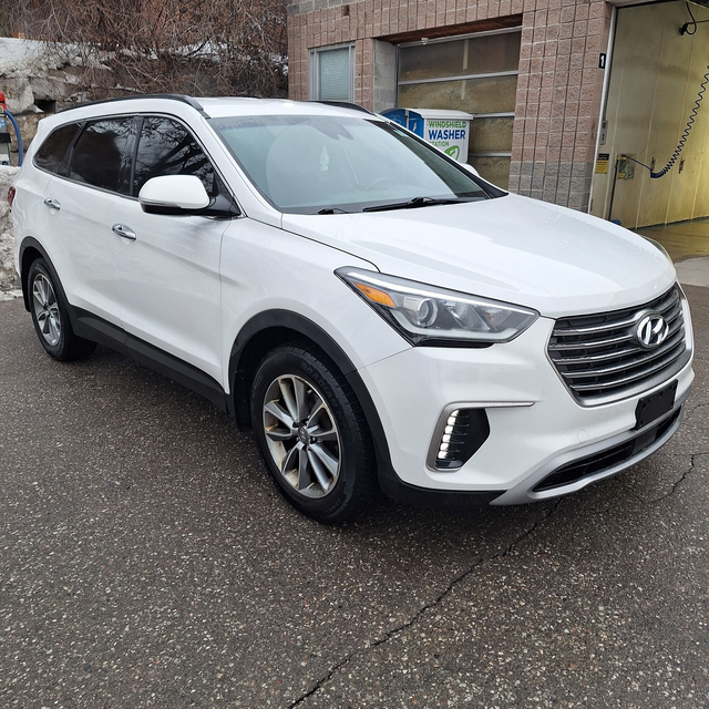 2019 Hyundai Santa Fe XL Preferred, 3.3L V6, No Accidents, One O - Photo 11