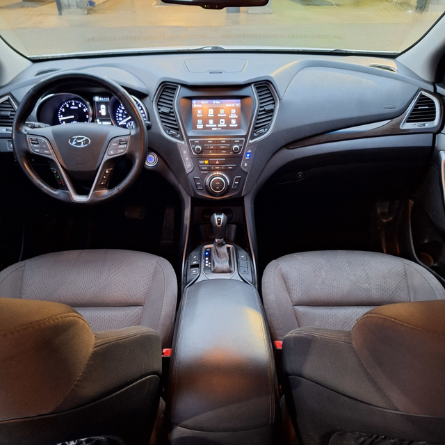 2019 Hyundai Santa Fe XL Preferred, 3.3L V6, No Accidents, One O - Photo 15