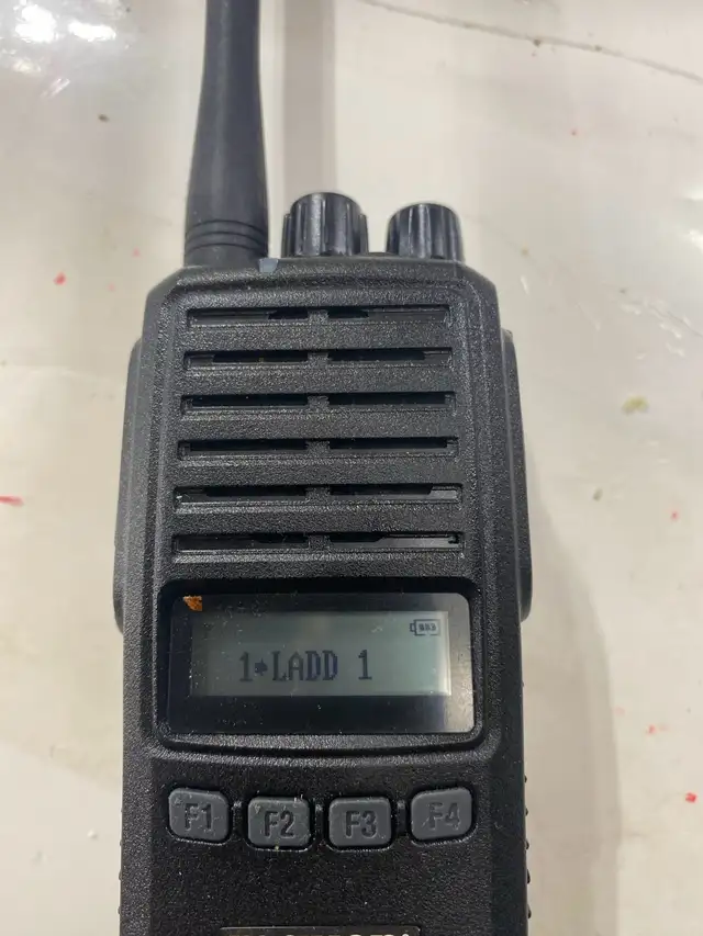 vhf Twoway portable 512 channels