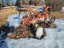 Antique lawn/yard ornaments