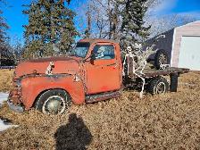 Antique lawn/yard ornaments - Photo 5