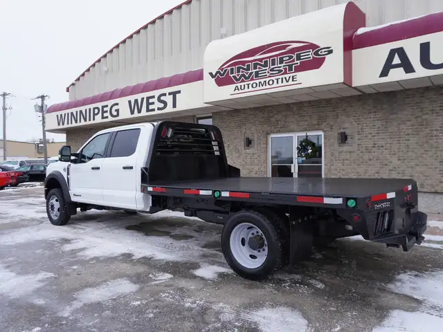 2023 Ford Super Duty F-550 DRW XLT 4WD VERY LOW KMS STILL AS NEW - Photo 17