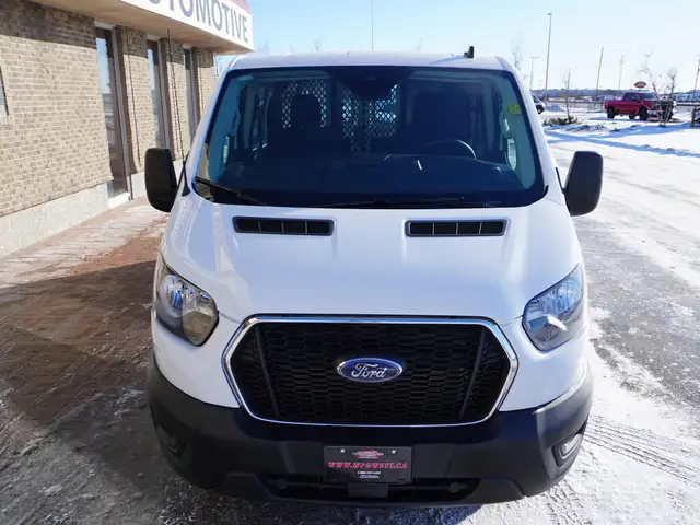 2024 Ford Transit Cargo Van T-250 148 RARE AWD CARGO VAN, LOW KM - Photo 7