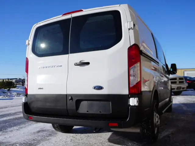 2024 Ford Transit Cargo Van T-250 148 RARE AWD CARGO VAN, LOW KM - Photo 11