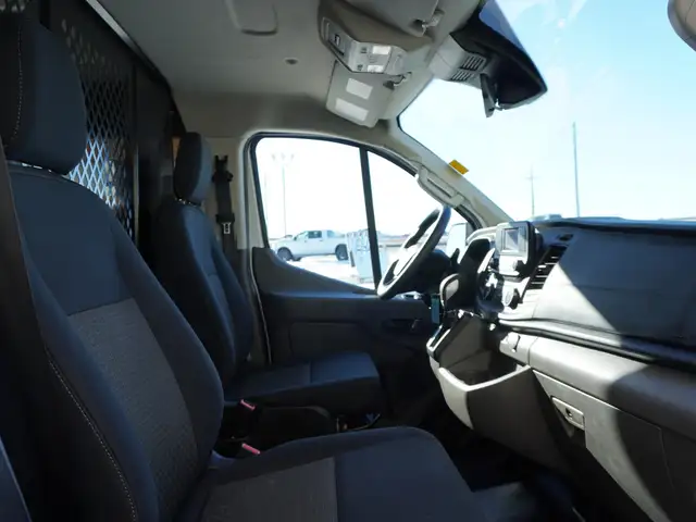 2024 Ford Transit Cargo Van T-250 148 RARE AWD CARGO VAN, LOW KM - Photo 27