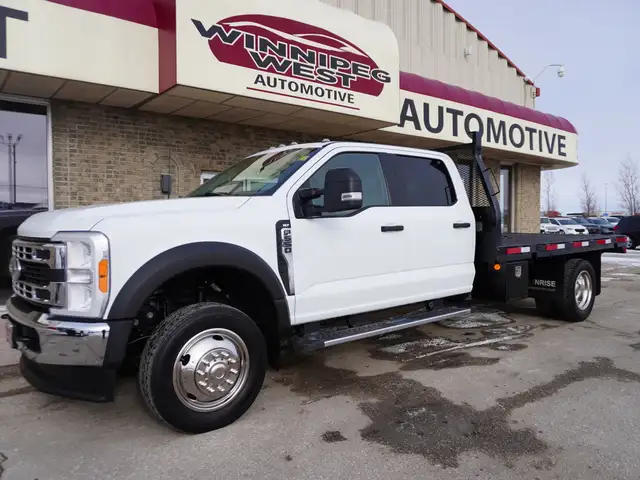 2023 Ford Super Duty F-550 DRW XLT 4WD Crew Cab VERY LOW KMS!! - Photo 34