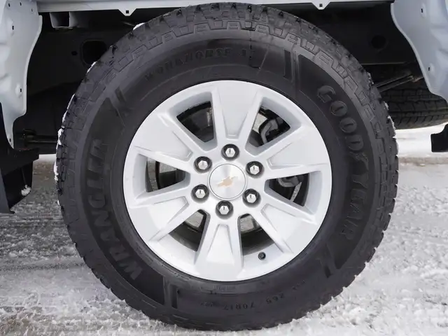 2024 Chevrolet Silverado 1500 2WD Reg Cab 140 Work Truck, VERY L - Photo 39