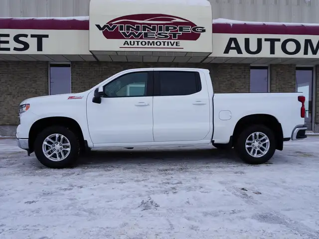 2023 Chevrolet Silverado 1500 LT2 Z71 OFF RD 4X4, 5.3L V8 LOADED - Photo 4