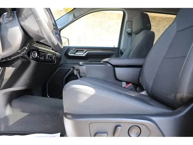 2023 Chevrolet Silverado 1500 LT2 Z71 OFF RD 4X4, 5.3L V8 LOADED - Photo 24