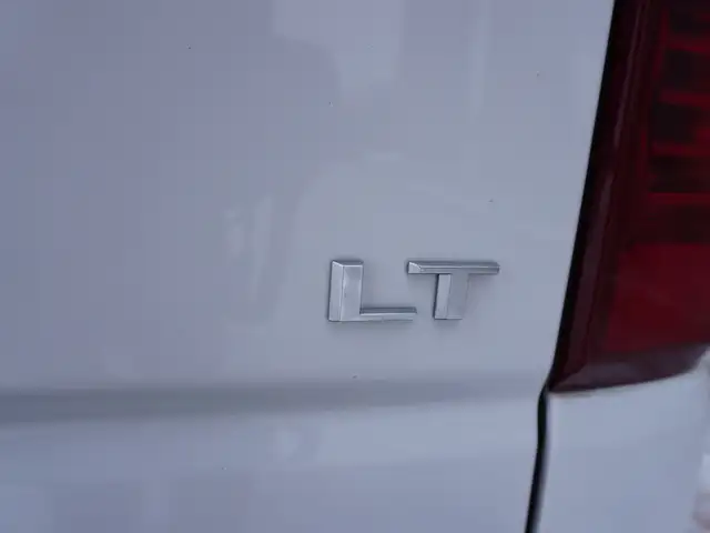 2023 Chevrolet Silverado 1500 LT2 Z71 OFF RD 4X4, 5.3L V8 LOADED - Photo 43