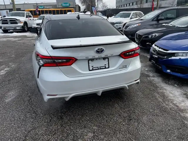 2021 Toyota Camry Hybrid XSE Auto - Photo 4