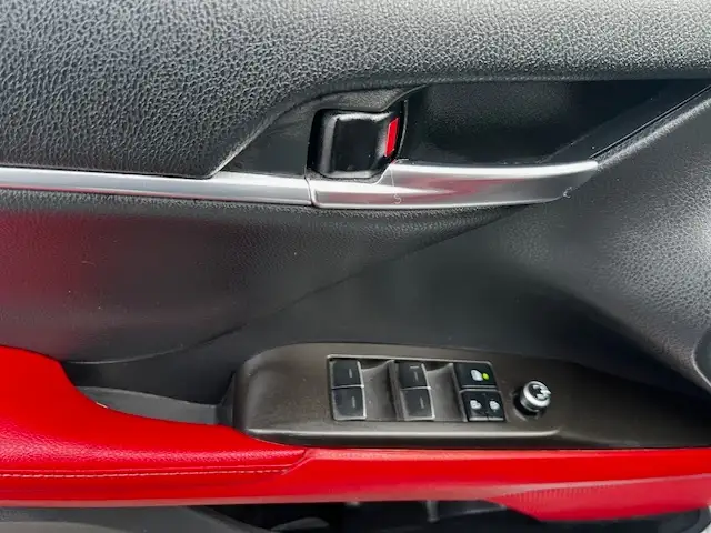 2021 Toyota Camry Hybrid XSE Auto - Photo 8