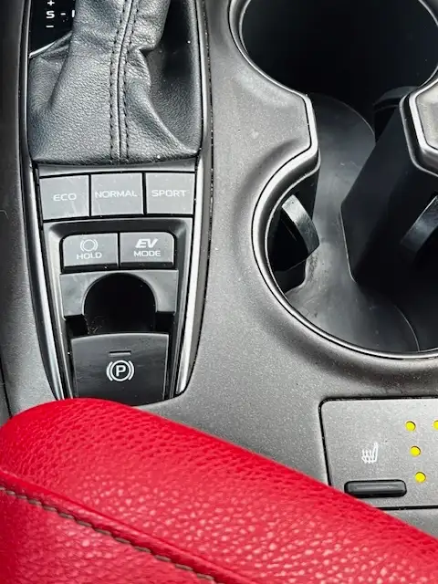 2021 Toyota Camry Hybrid XSE Auto - Photo 16