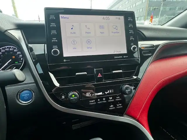 2021 Toyota Camry Hybrid XSE Auto - Photo 18