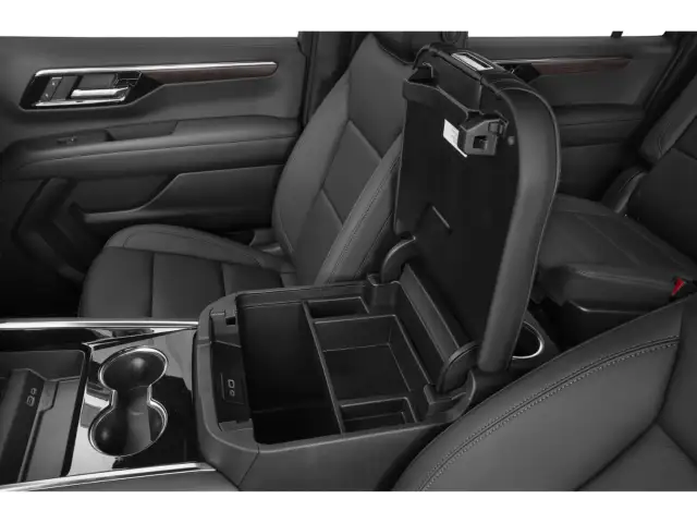 2026 Chevrolet Suburban - Photo 11